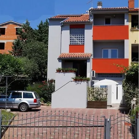 Apartments Veda Pula Exterior photo